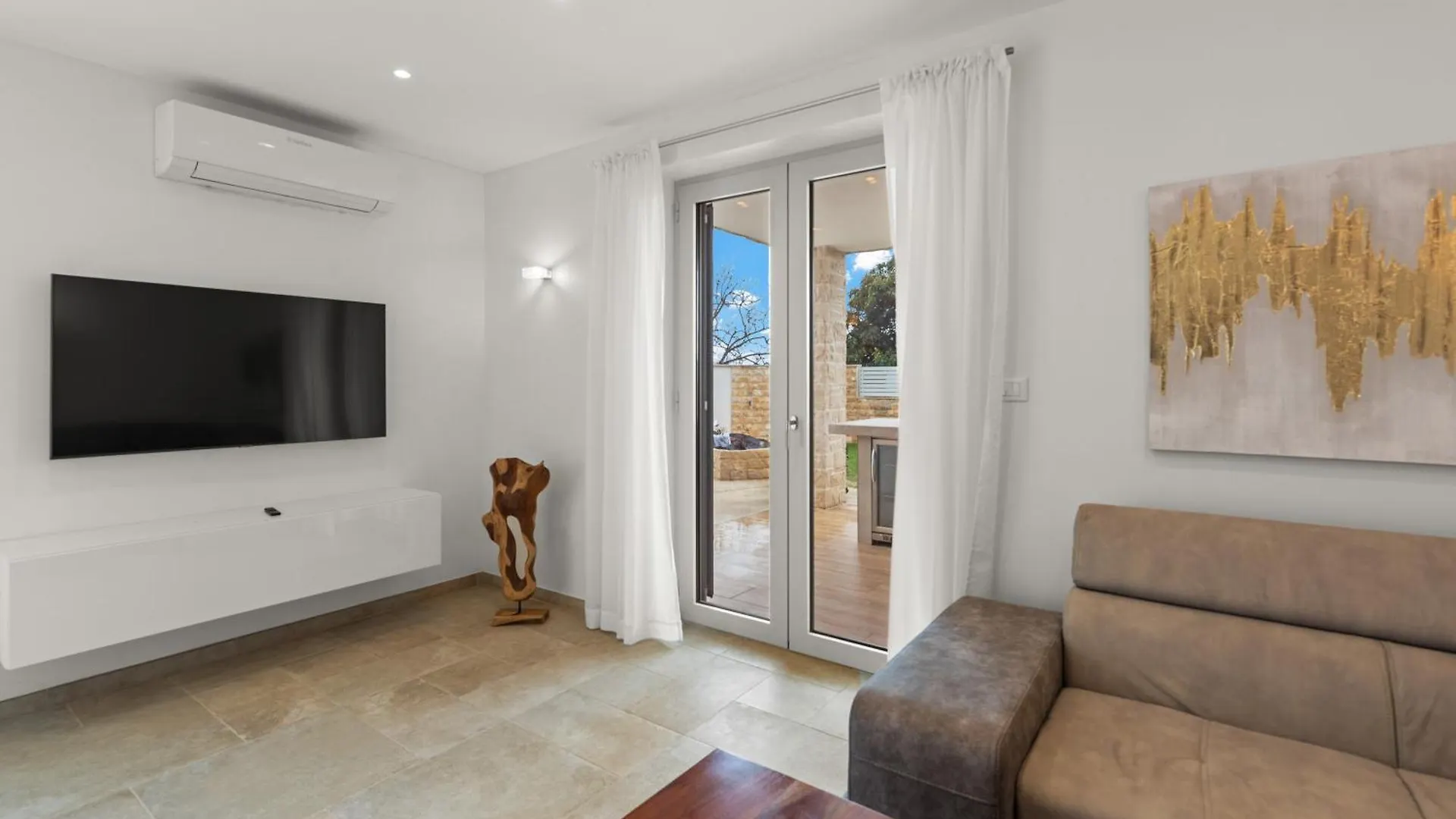 Villa Helene Tar-Vabriga 0*,  Croatia